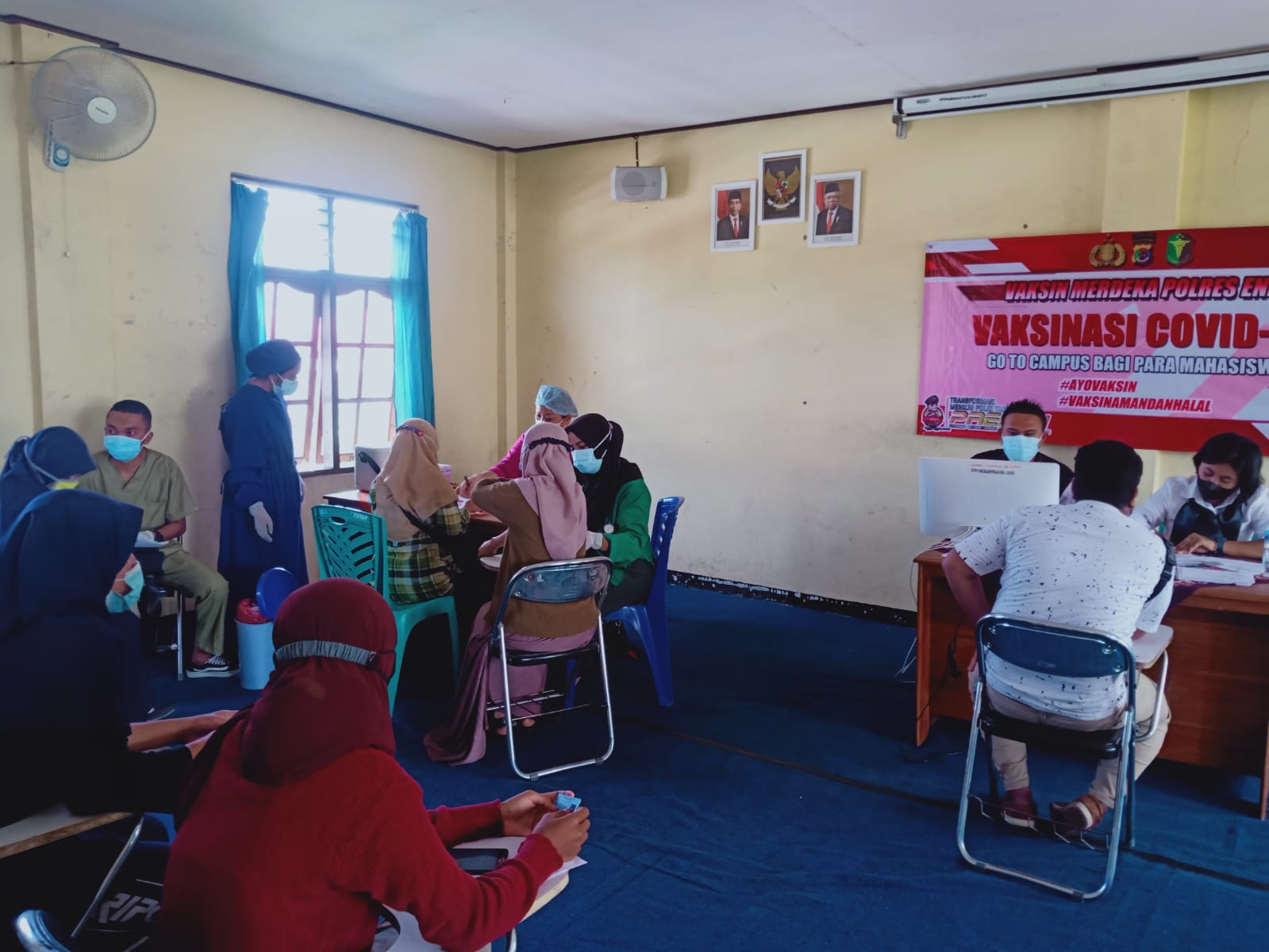 Dukung Percepat Vaksinasi, Polres Ende Sambangi Kampus Lakukan Vaksin Merdeka