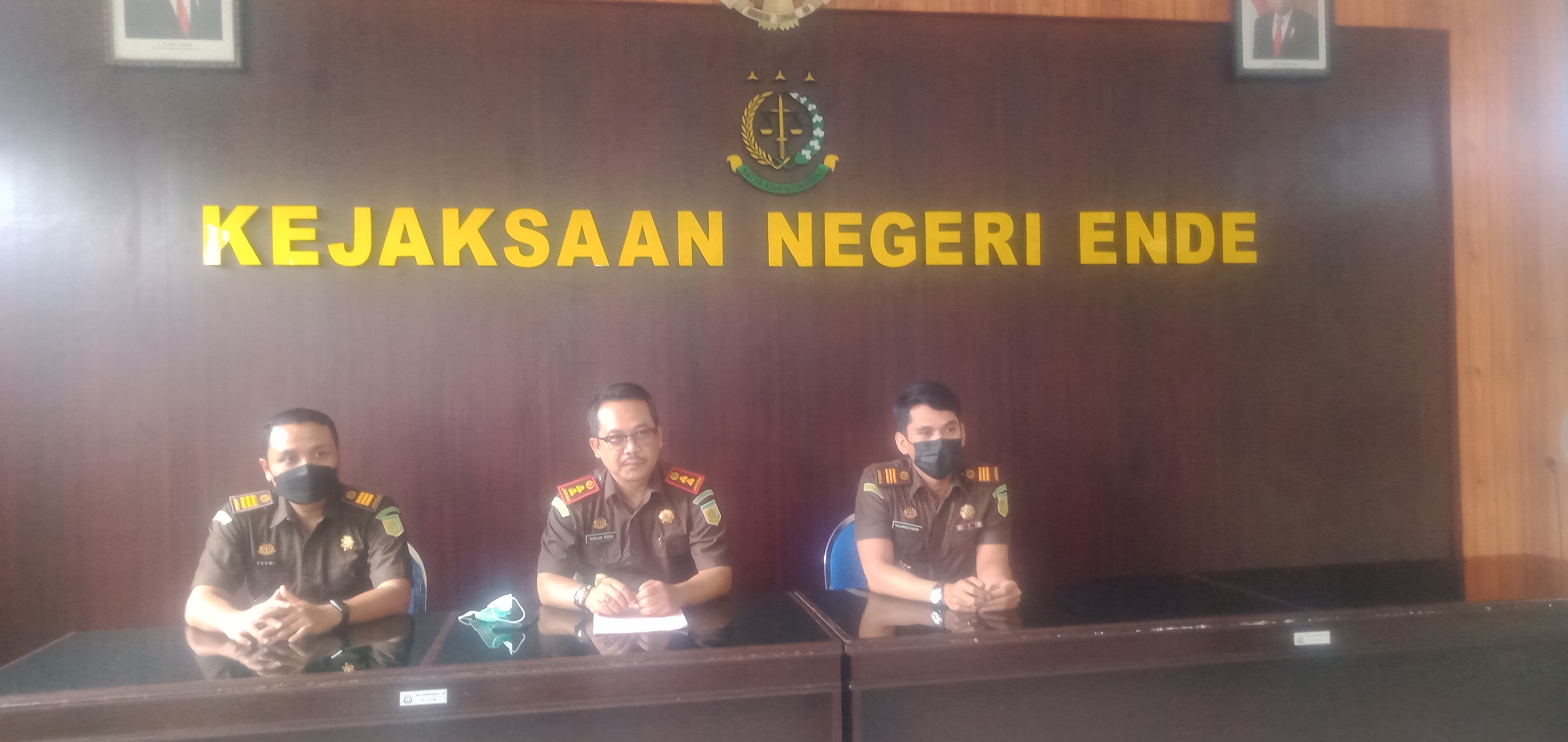 “Pecah Telur 2021” Kejaksaan Negeri Ende Tahan Dua Tersangka Korupsi Dana Desa