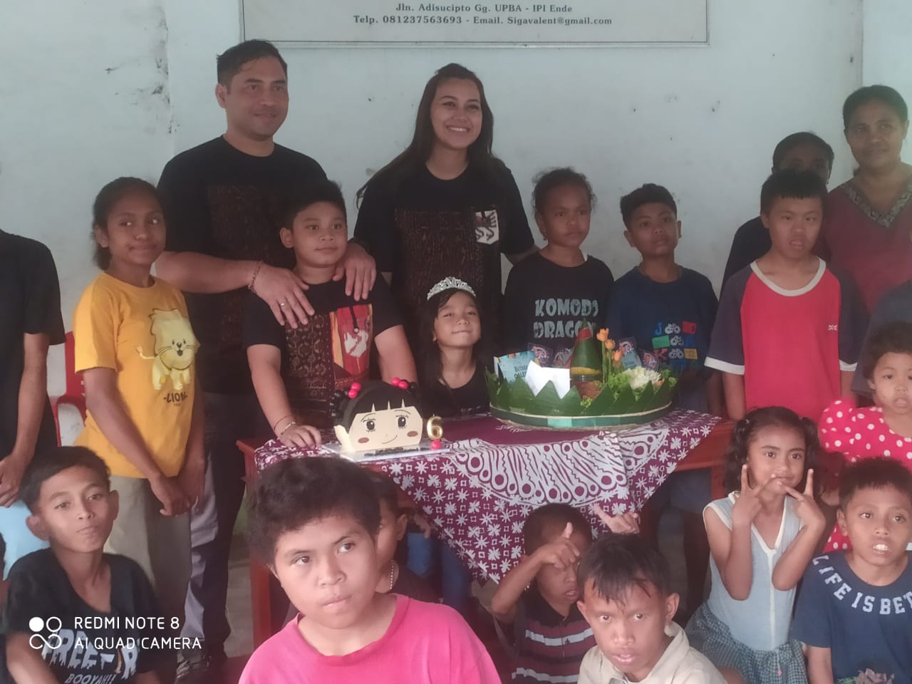 Rayakan Ulang Tahun Putrinya Yang Ke 6, Kapolres Ende Dan Ibu Berbagi Kasi Di Panti Asuhan Pati Ji’e Pama Pawe