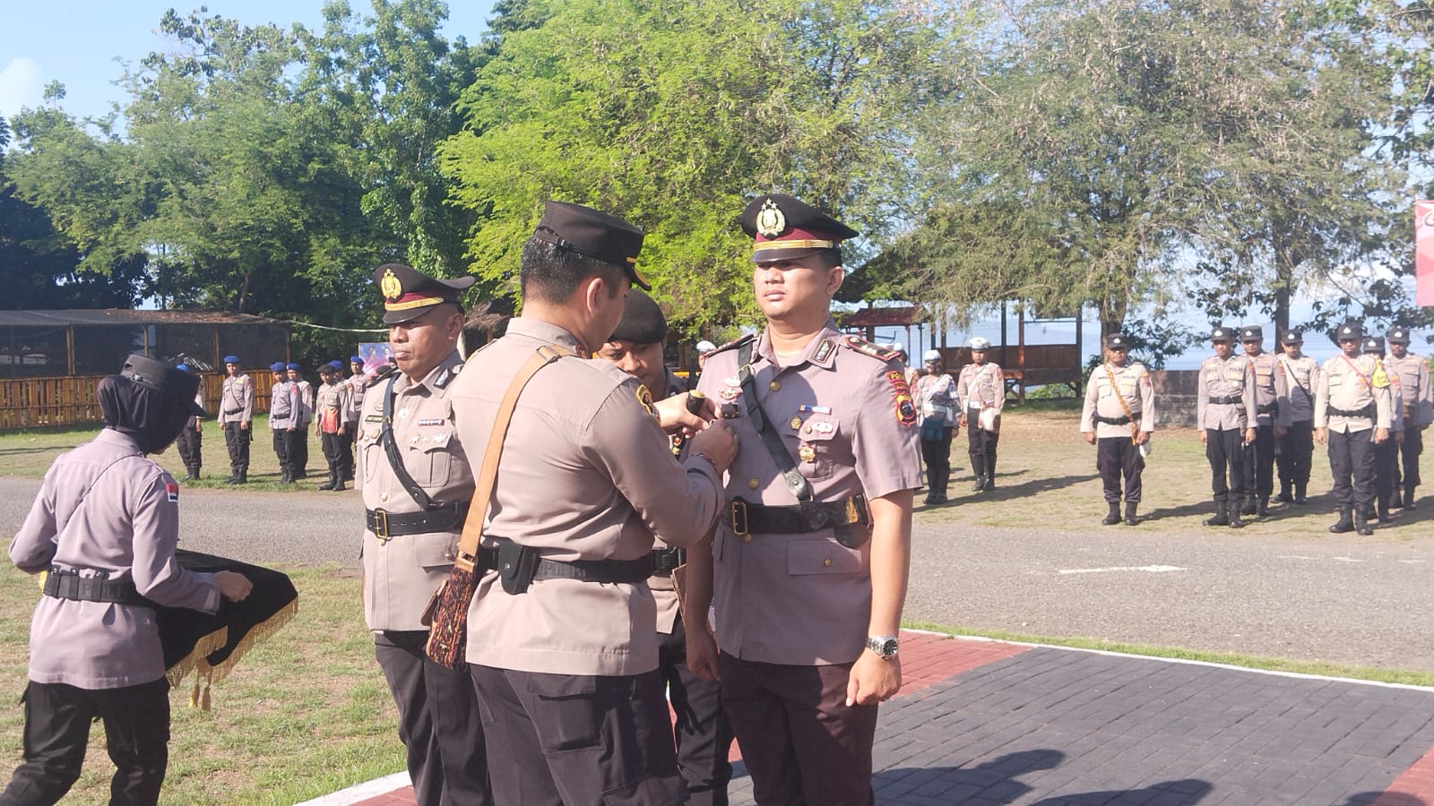 AKP Cecep Ibnu Ahmadi Jabat Kasat Reskrim Polres Ende Gantikan IPTU Yance Kadiaman , Serah Terima Dipimpin Kapolres Ende