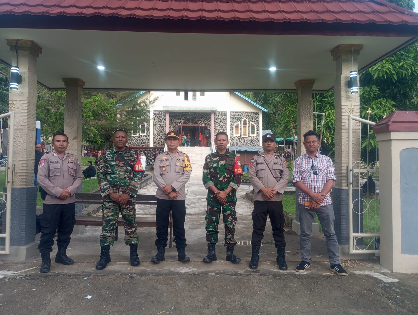 Polsek Wolowaru Lakukan Pengamanan Di Semua Gereja Dalam Wilkum