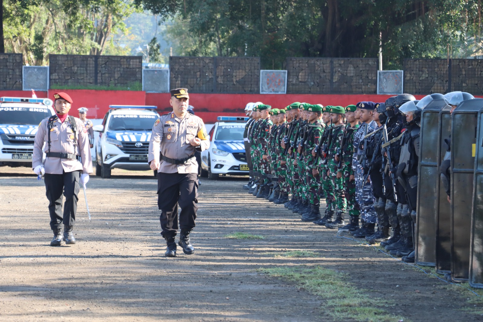 Polres Ende Laksanakan Apel Gelar Pasukan Ops Mantap Praja Turangga 2024 Pengamanan Pilkada Bupati Dan Wakil Bupati 