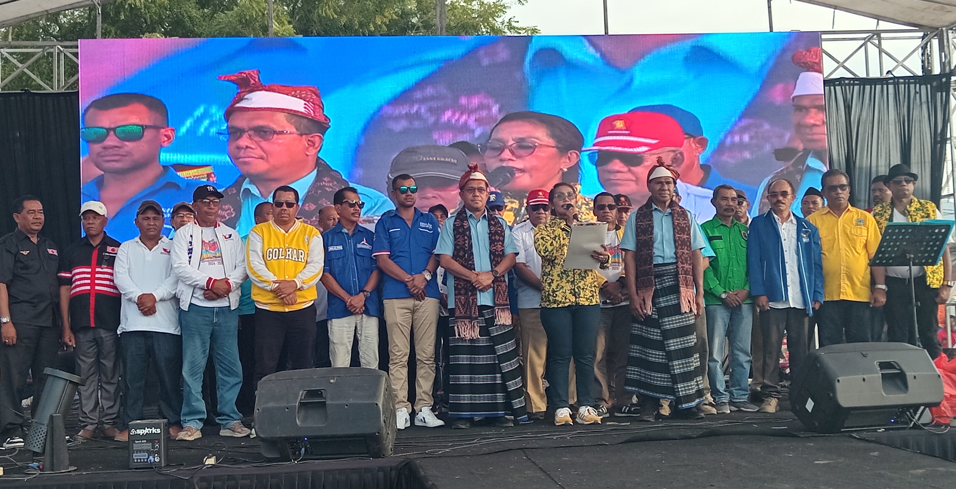 Ribuan Warga  Hadiri Deklarasi Akbar Paket Melky – Jony Di Ende, Ahmad Yohan Sebut Melky-Jony Dekat Dengan Istana