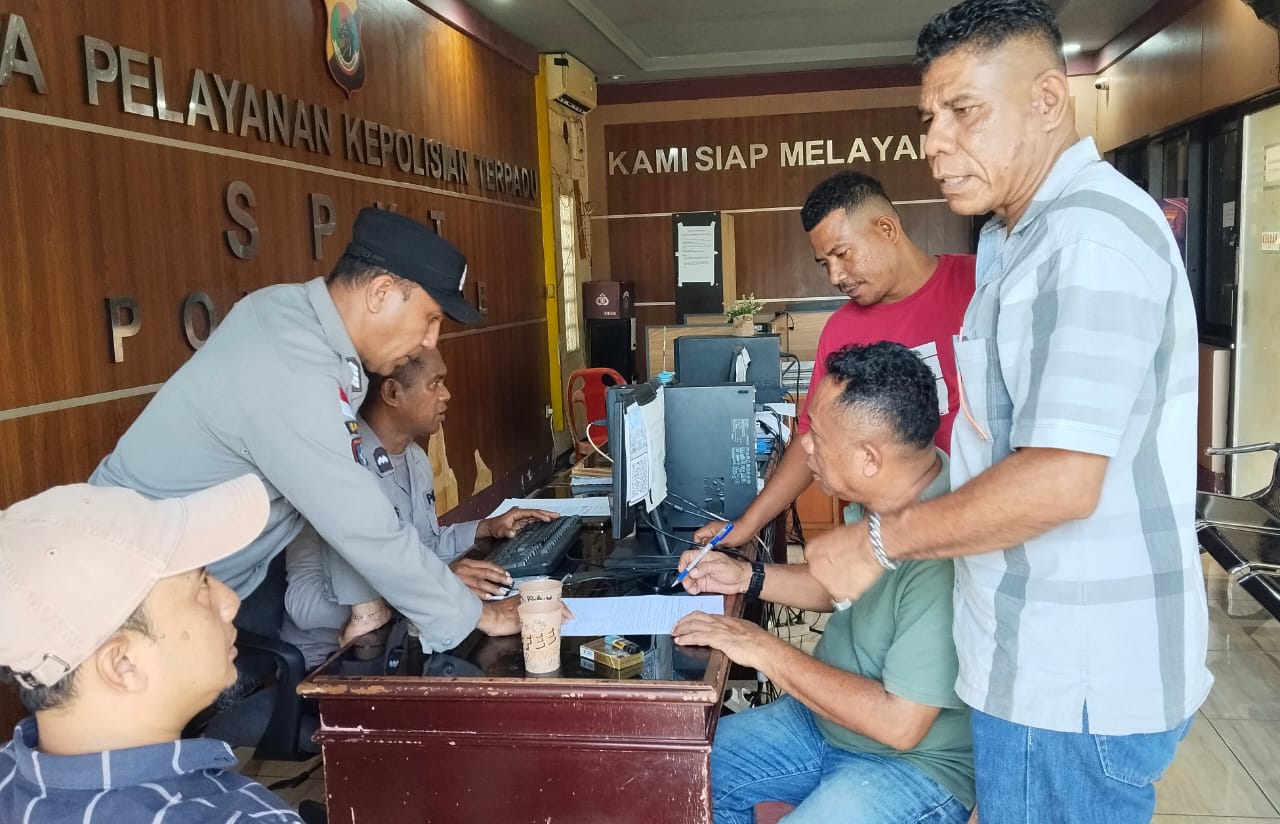 Akun Facebook Chiva Punk Nie Dan Admin Sejumlah Group Facebook  Di Polisikan Pimpinan dan Anggota DRPD Ende 