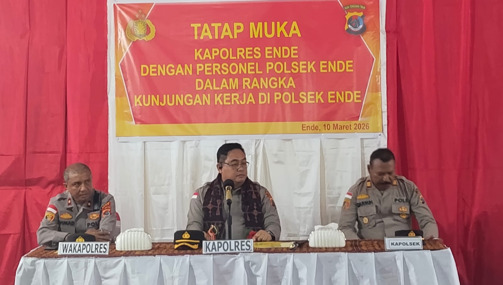 Kunker Perdana Di Polsek Ende,  Kapolres Yudhi Franata Minta Dukungan Dan Doa Dari Anggota