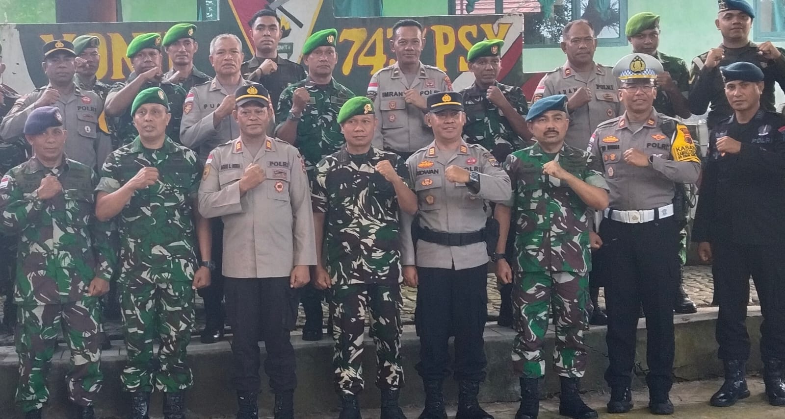 Kodim 1602 Ende Gelar Halalbihalal Bersama TNI-POLRI Dan Awak Media,  Kasdim Mayor Adi Indrawan Minta Tetap Jaga Kekompakan 