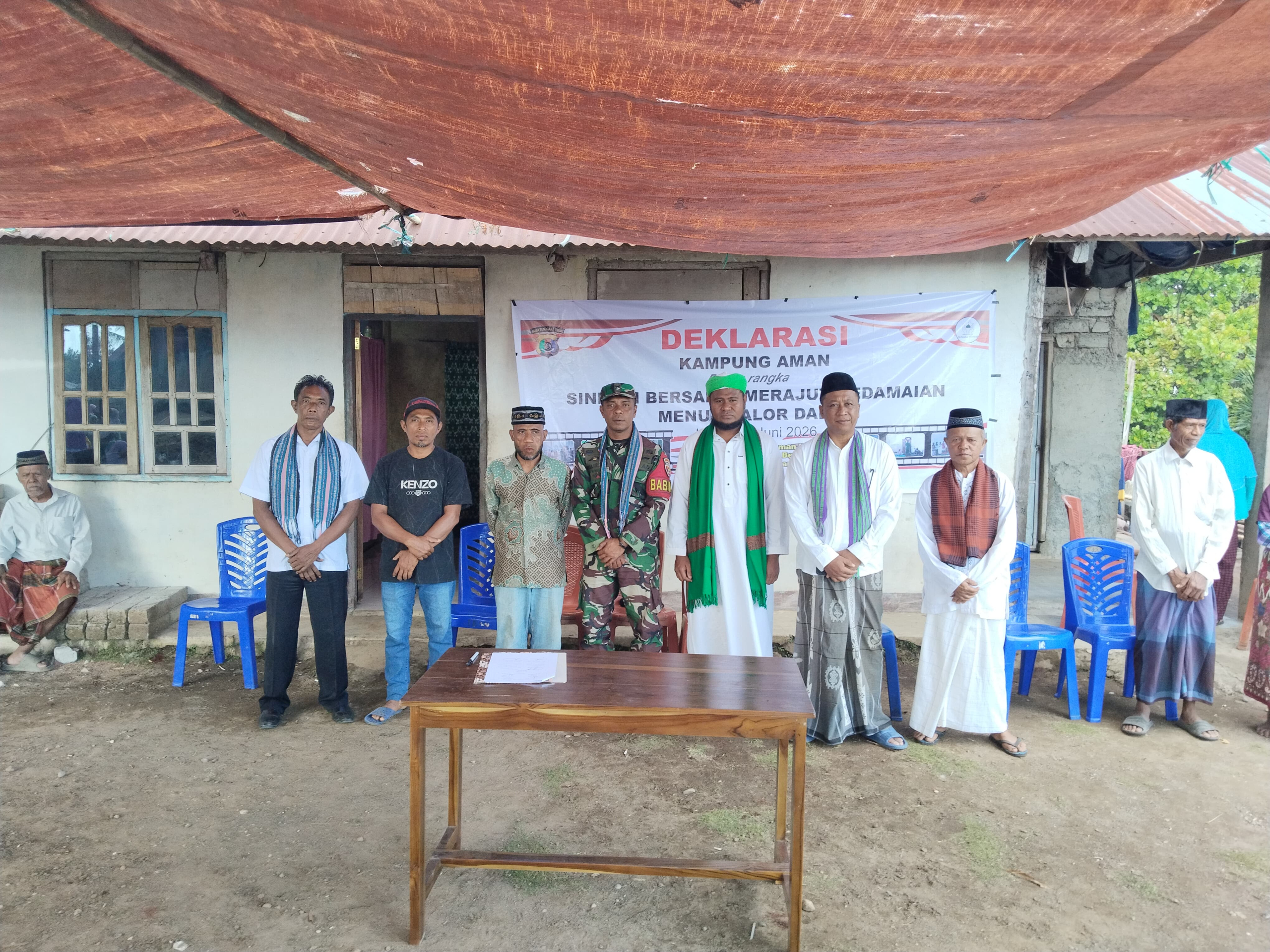 Wujudkan Alor Damai, Polres dan Warga Desa Hulnani Deklarasikan “Kampung Aman”